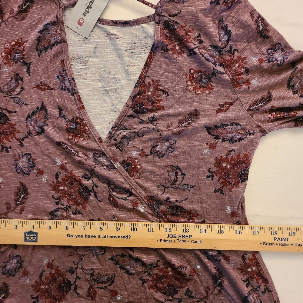 NWT Buckle Daytrip Floral Boho Top V-Neck with Tie Wrap Crochet Sleeves Size S - Picture 9 of 10